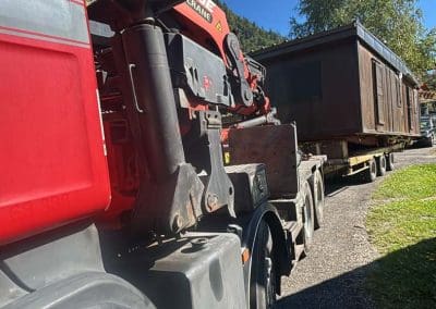 Équipe ALP Levage en Haute-Savoie effectuant des opérations de levage et manutention professionnelles
