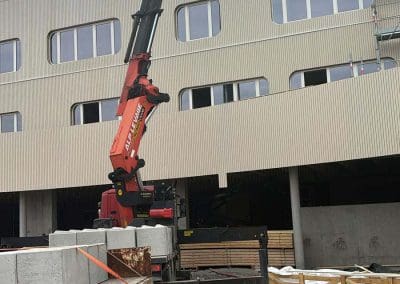 Manutention et levage de matériel de chantier par ALP Levage en Haute-Savoie