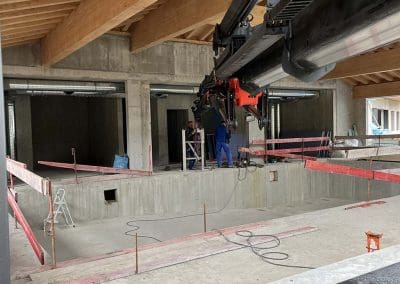 Remplacement sécurisé d’une piscine en accès difficile par ALP Levage en Haute-Savoie